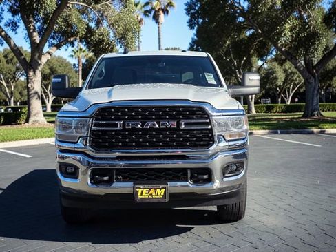 Used 2024 RAM 2500 Big Horn AWD/4WD image 3