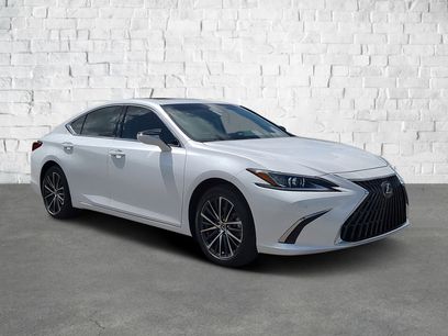 New 2025 Lexus ES 300h w/ Premium Package