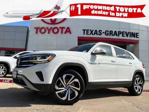 Used 2022 Volkswagen Atlas Cross Sport SE FWD image 1