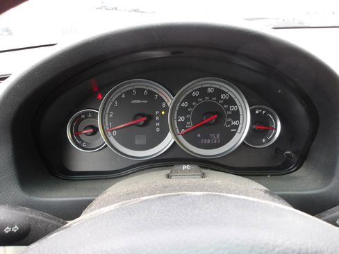 Used 2005 Subaru Outback 3.0R Limited AWD/4WD image 17