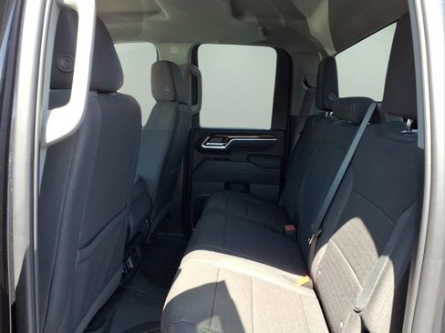 New 2026 GMC Sierra 2500 SLE w/ SLE Value Package; AWD/4WD image 7