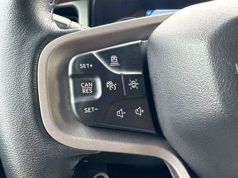 Used 2024 Ford Bronco Outer Banks AWD/4WD image 11