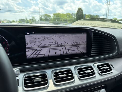 Certified 2024 Mercedes-Benz GLS 450 4MATIC image 24