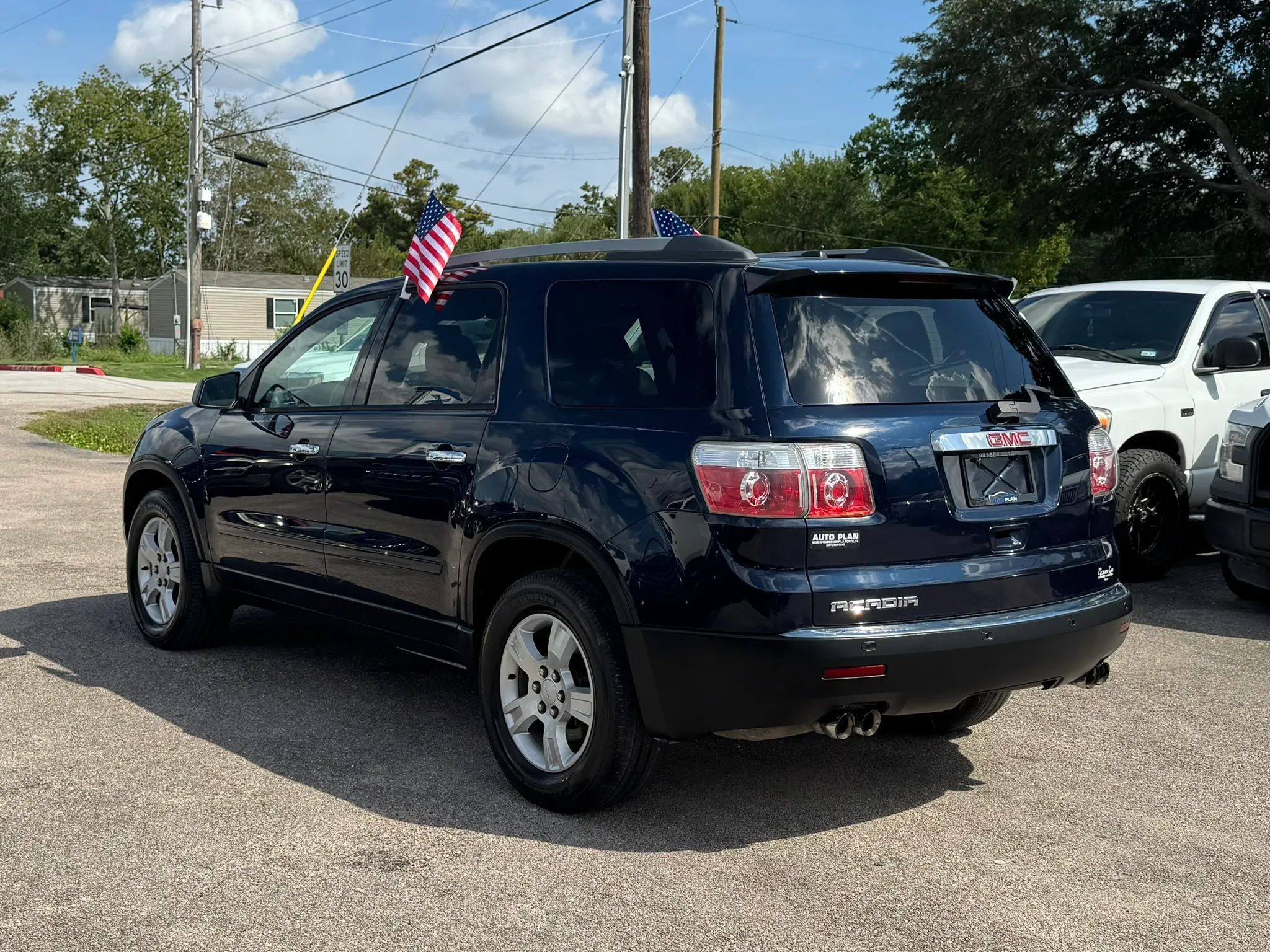 Used 2012 GMC Acadia SLE FWD image 8