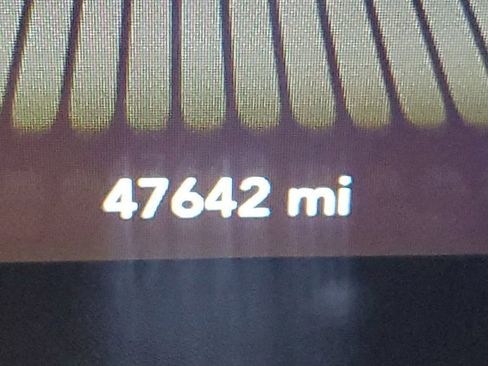 Used 2023 Dodge Challenger GT w/ Plus Package image 32