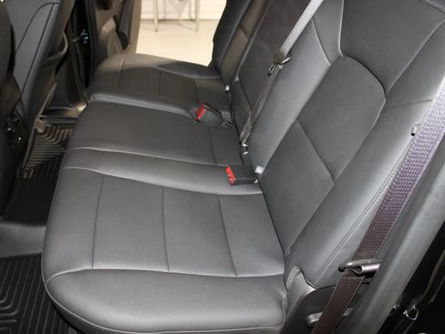 Used 2025 GMC Canyon Elevation w/ Convenience Package AWD/4WD image 4