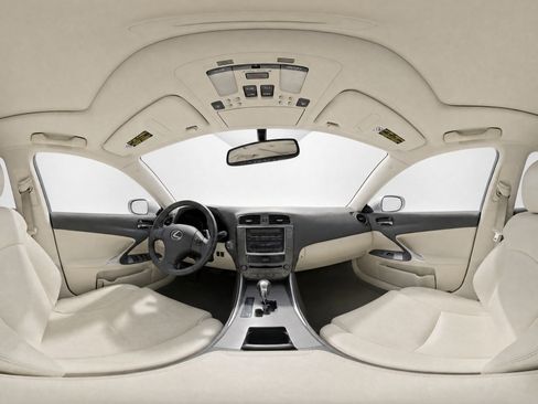 Used 2010 Lexus IS 250 w/ Preferred Accessory Package RWD image 9