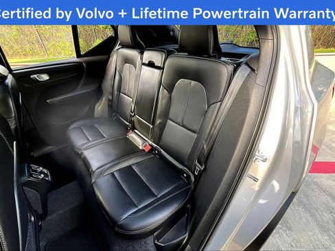 Used 2025 Volvo XC40 B5 Plus AWD/4WD image 35
