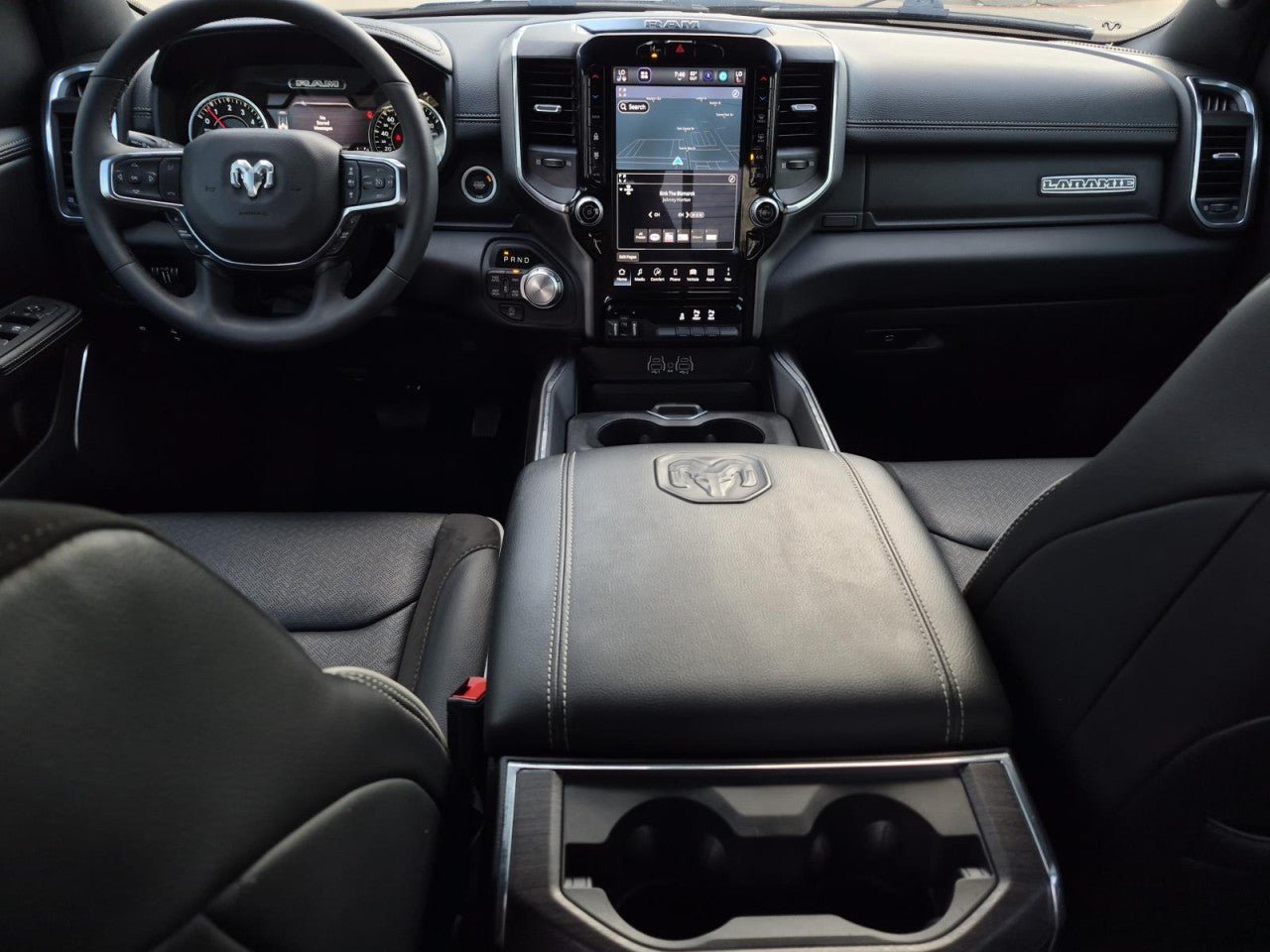 Used 2025 RAM 1500 Laramie w/ Laramie Southwest Edition AWD/4WD image 18