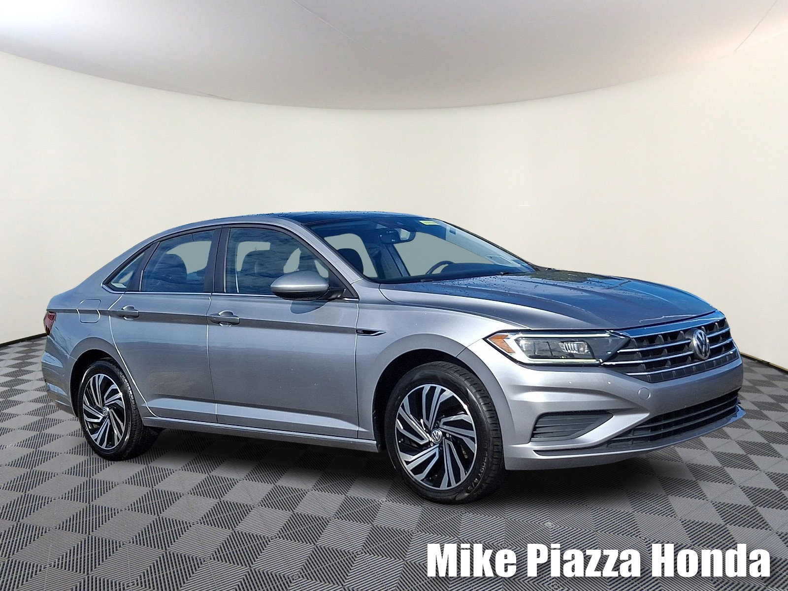 Used 2021 Volkswagen Jetta SEL FWD image 1