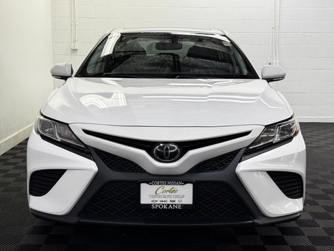 Used 2019 Toyota Camry FWD image 5