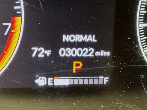 Used 2024 Honda HR-V LX image 19