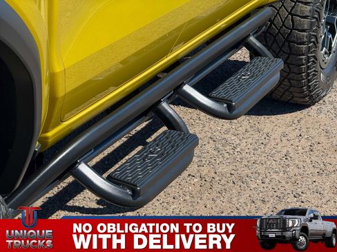 Used 2023 GMC Canyon AT4X w/ Edition 1 AWD/4WD image 5