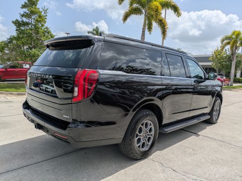 Used 2025 Ford Expedition Max Active AWD/4WD image 4