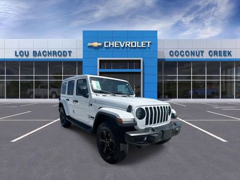 Used 2021 Jeep Wrangler Unlimited Sahara image 1