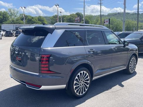 New 2026 Hyundai Palisade Calligraphy FWD image 3