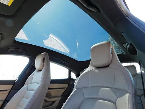 Used 2021 Porsche Taycan RWD image 16