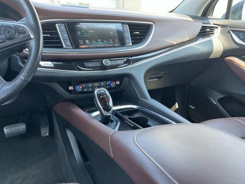 Used 2019 Buick Enclave Avenir w/ Avenir Technology Package AWD/4WD image 15