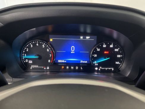 Used 2022 Ford Explorer XLT w/ Equipment Group 202A AWD/4WD image 68