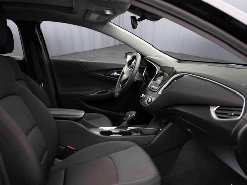 Used 2023 Chevrolet Malibu LT image 15