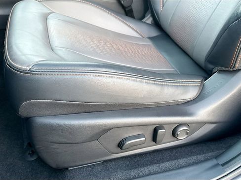 Used 2025 Subaru Crosstrek 2.5i Limited w/ Crosstrek Mirror Package image 27