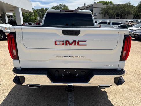 Used 2023 GMC Sierra 1500 SLT w/ SLT Premium Package AWD/4WD image 6