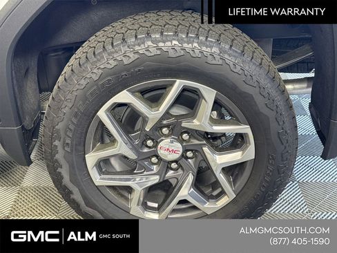 New 2026 GMC Sierra 1500 SLT w/ SLT Premium Plus Package image 21