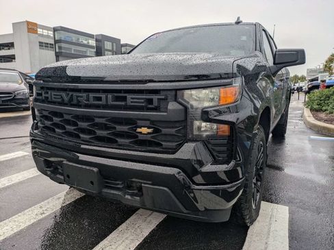 Used 2022 Chevrolet Silverado 1500 Custom AWD/4WD image 7