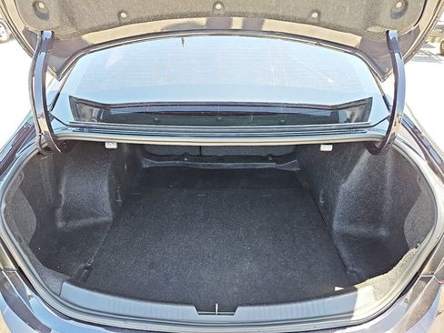 Used 2022 Chevrolet Malibu LT FWD image 29