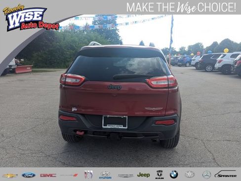 Used 2015 Jeep Cherokee Trailhawk w/ Comfort/Convenience Group AWD/4WD image 4