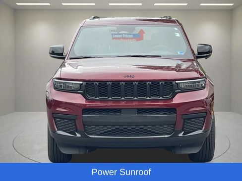 Used 2025 Jeep Grand Cherokee L Altitude AWD/4WD image 5