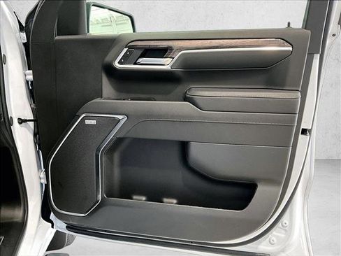 Used 2026 Chevrolet Silverado 1500 LTZ w/ LTZ Convenience Package II RWD image 19