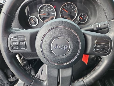 Used 2012 Jeep Wrangler Sahara w/ Connectivity Group image 8