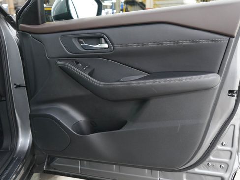 Used 2023 Nissan Rogue SV w/ SV Premium B Package AWD/4WD image 9