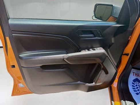 Used 2025 Chevrolet Colorado W/T w/ WT Custom Package RWD image 19