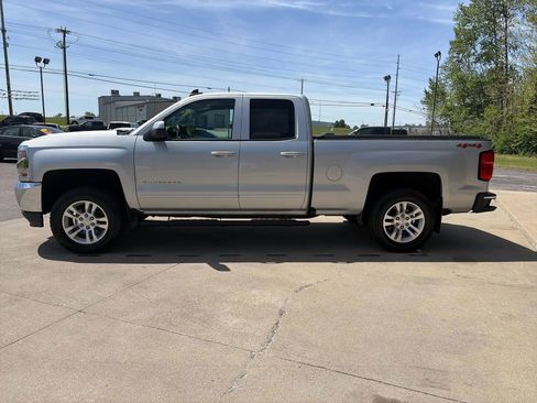 Used 2018 Chevrolet Silverado 1500 LT w/ All Star Edition AWD/4WD image 4