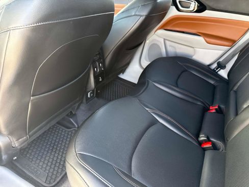 Used 2023 Jeep Compass Limited w/ Elite Group image 16