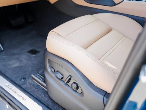 Certified 2026 Porsche Cayenne Coupe AWD/4WD image 14