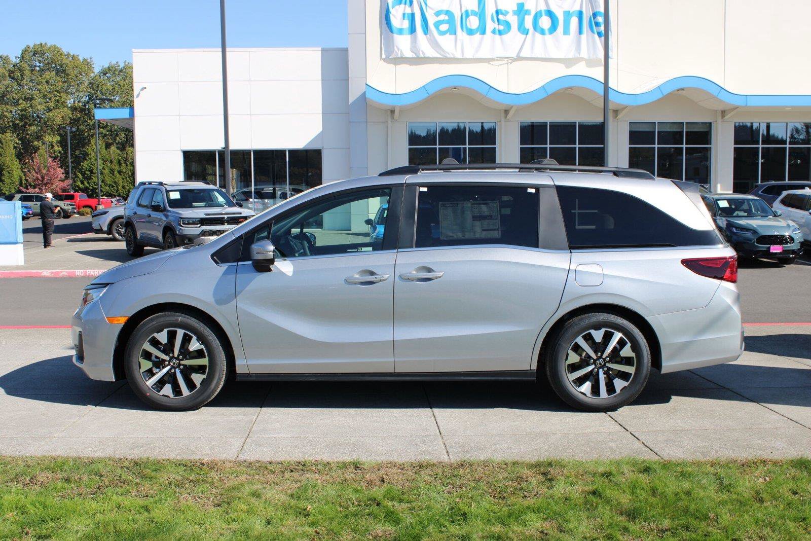 New 2026 Honda Odyssey EX-L image 2