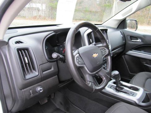 Used 2019 Chevrolet Colorado LT image 21
