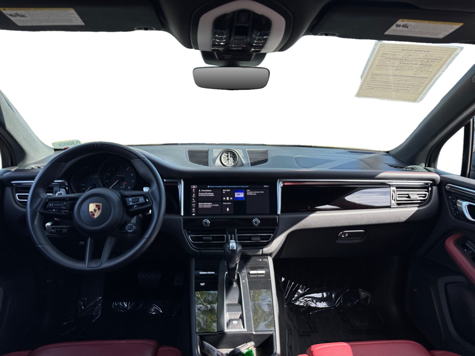 Used 2023 Porsche Macan AWD/4WD image 10