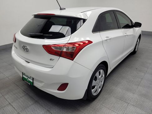 Used 2016 Hyundai Elantra GT FWD image 9