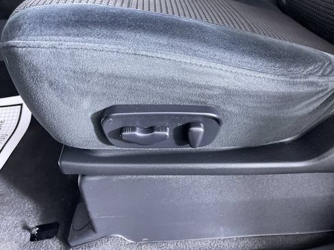 Used 2012 Nissan Armada SV AWD/4WD image 12