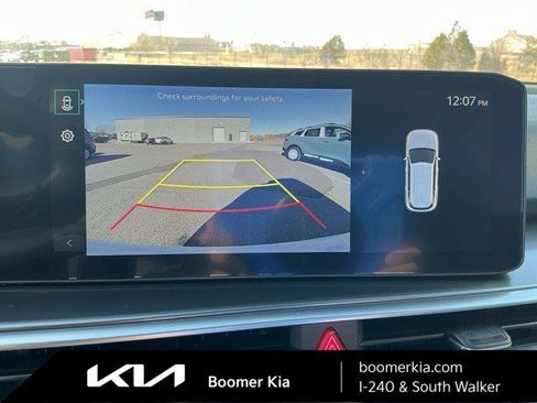 Certified 2025 Kia Sorento S w/ Panoramic Sunroof Package image 26