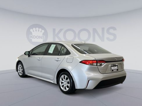 Used 2026 Toyota Corolla LE FWD image 7
