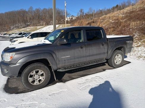 Used 2015 Toyota Tacoma 4x4 Double Cab image 4