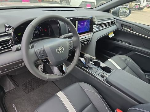 New 2026 Toyota Camry SE AWD/4WD image 15