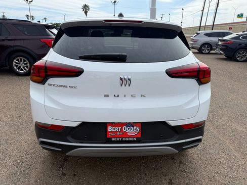 Used 2025 Buick Encore GX Preferred w/ Advanced Technology Package FWD image 4