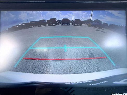 Used 2021 Toyota Corolla LE FWD image 26