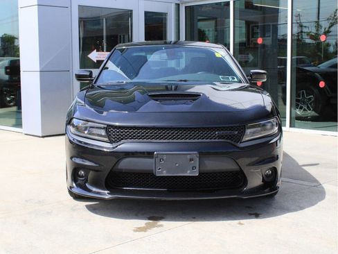 Used 2020 Dodge Charger R/T w/ Blacktop Package RWD image 2